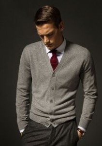 グレーカーディガン