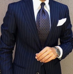 ストライプスーツ